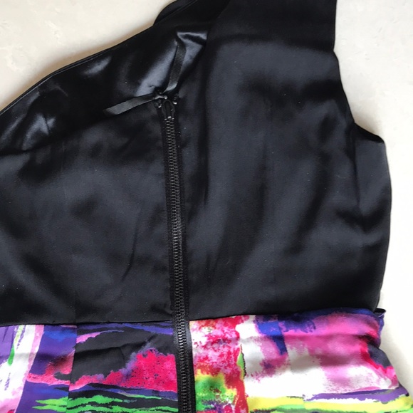 ALICE & OLIVIA Breanna Draped One Shoulder Dress Multicolor Silk $470 - Picture 9 of 12